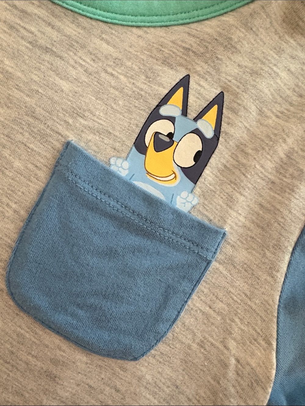 Bluey Pocket Tee for Kids - Light Gray & Blue - Picture 3 of 3